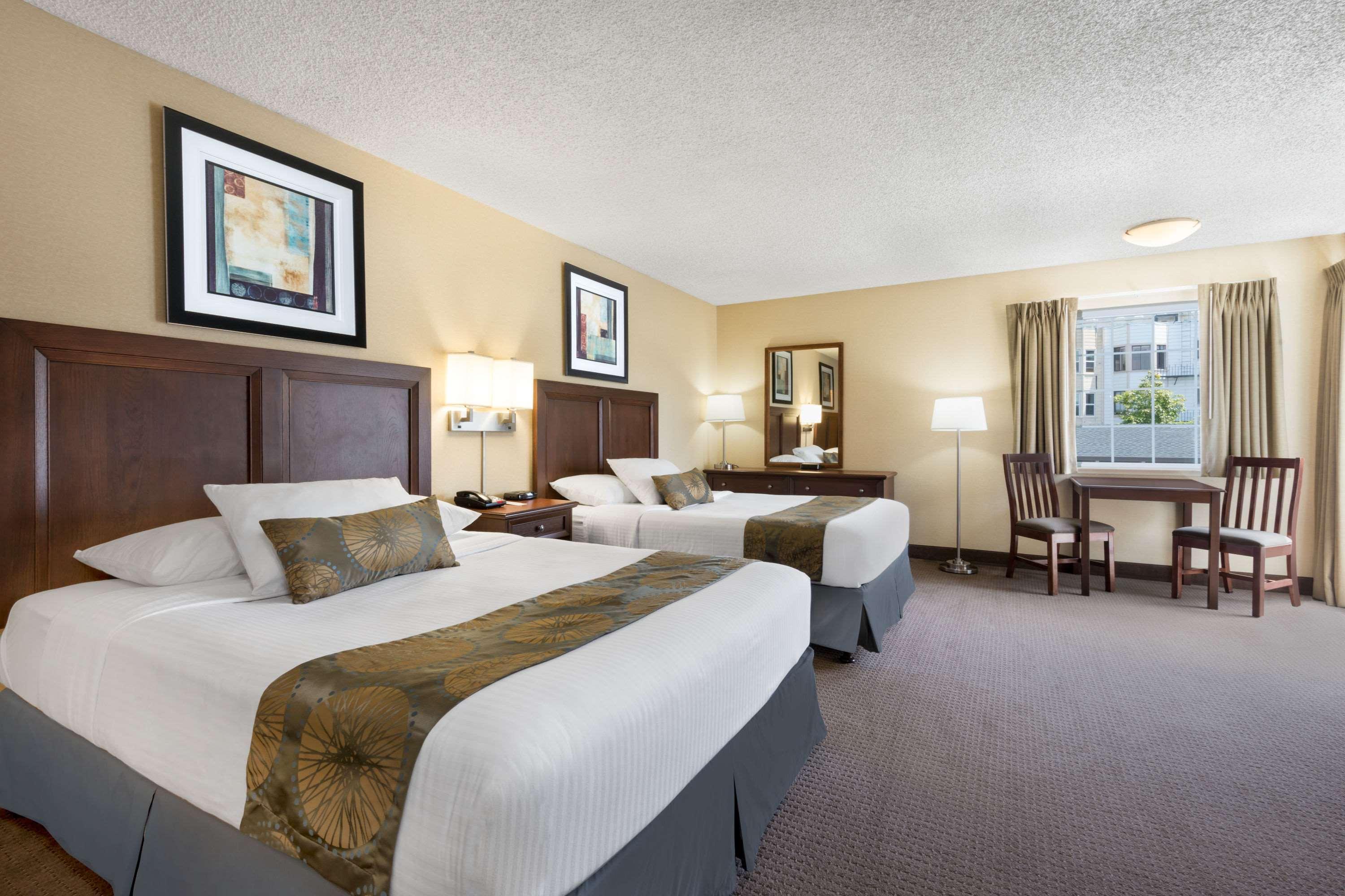 Travelodge By Wyndham Bay Motel 2*