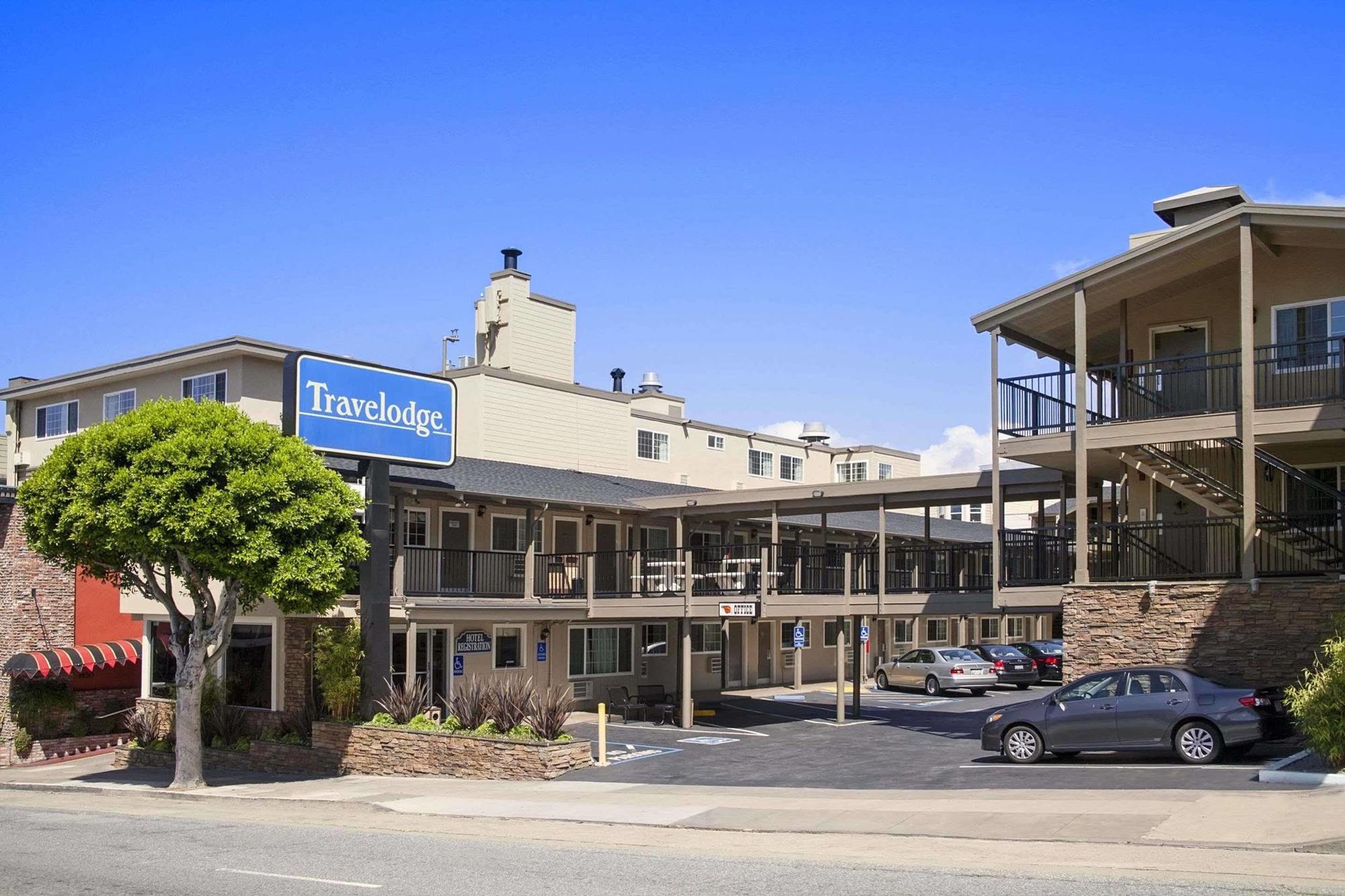 Travelodge By Wyndham Bay 2*